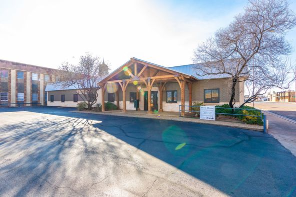 1507 13th St, Lubbock, TX 79401
